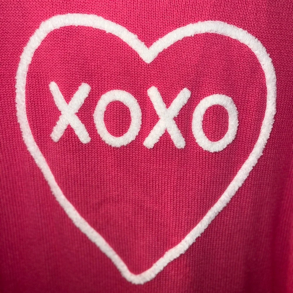 Women’s Pink XOXO Heart Sweater